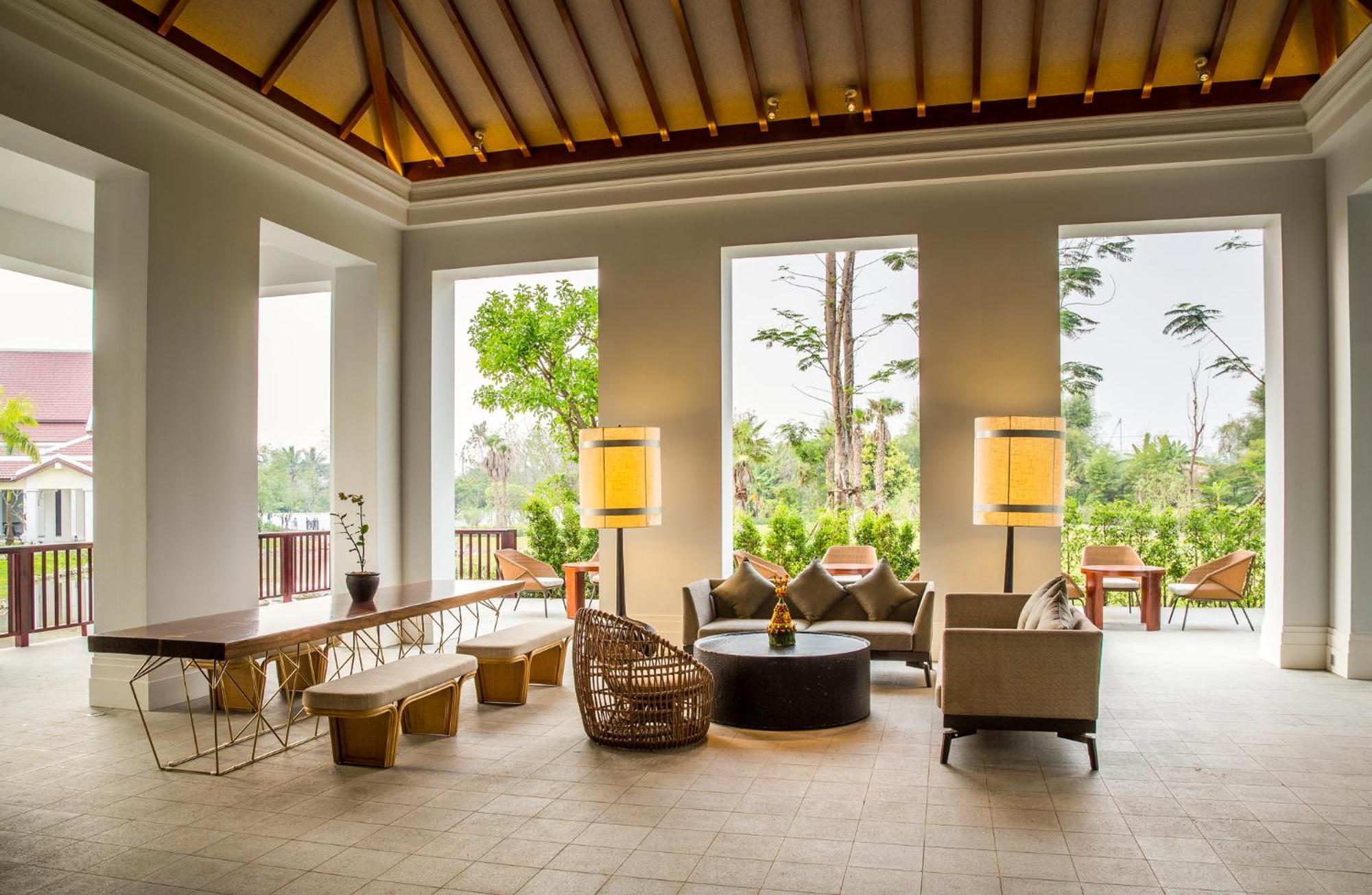 Pullman Luang Prabang Hotel Kültér fotó
